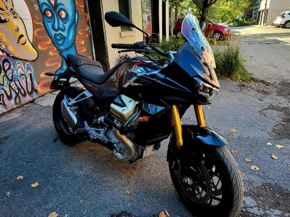 Moto Guzzi V100 Mandello S 2023 alt