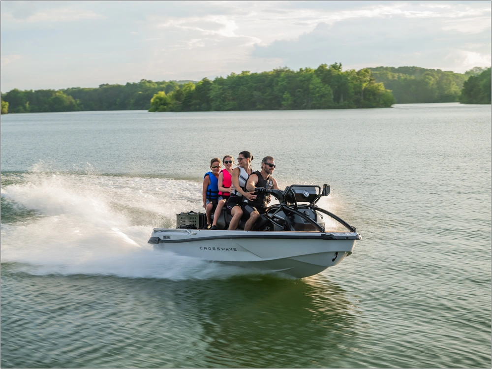 2026 Yamaha Crosswave alt