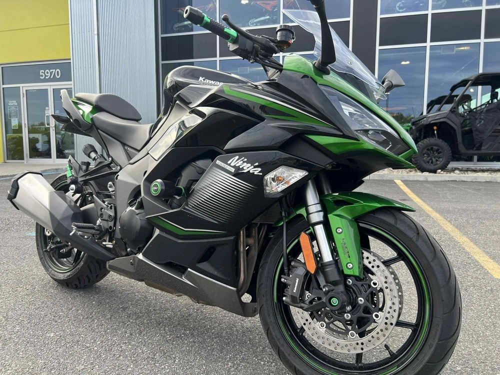 Kawasaki Ninja 1000sx 2022 alt