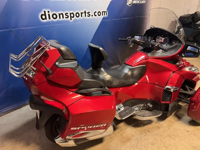 2015 Can-Am RT LIMITED SE6