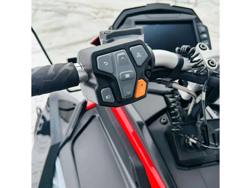 2025 Polaris PROSTAR S4 INDY ADVENTURE 137 S25TDE9FS