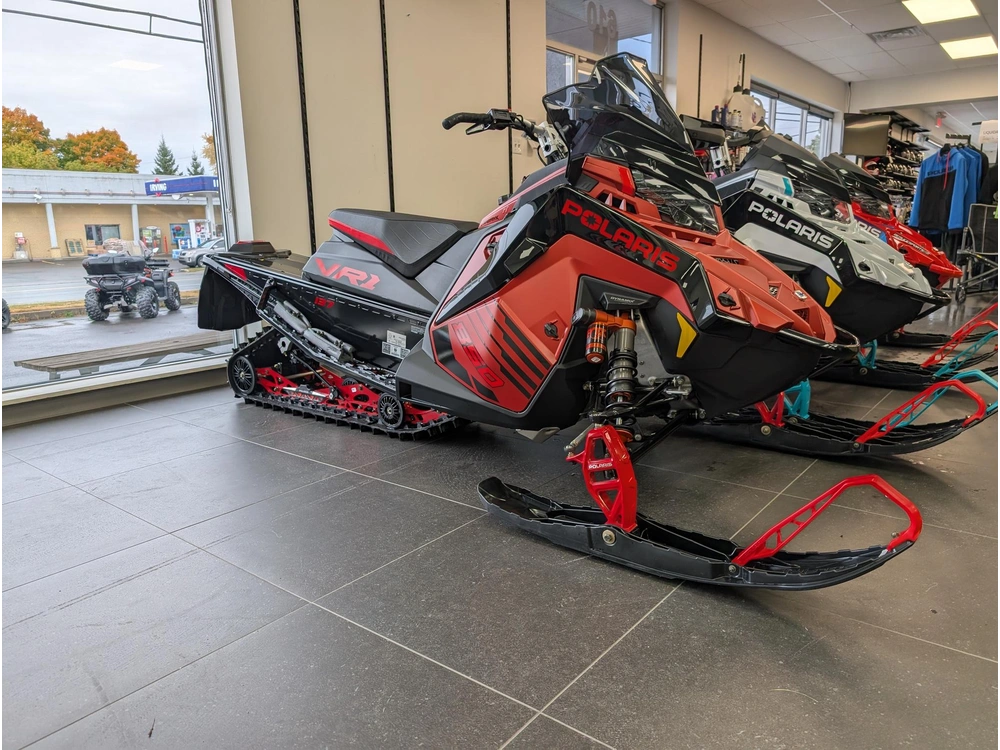 2025 Polaris 850 Indy Vr1 137 Dynamix Edition | 🌆 Dynamix Polaris – Suspension Intelligente 🌆 | ❄️ Comparable Ski-doo Mxz X-rs 850 & Yamaha Sidewinder L-tx ❄️ alt