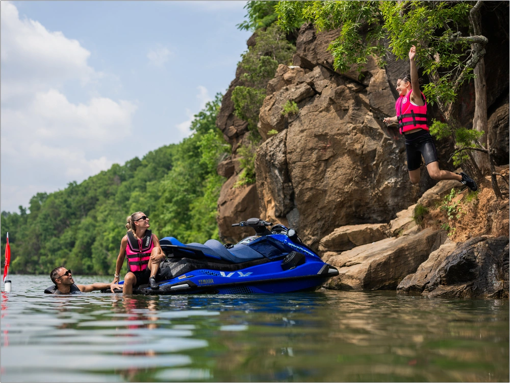 2026 Yamaha Vx Limited alt