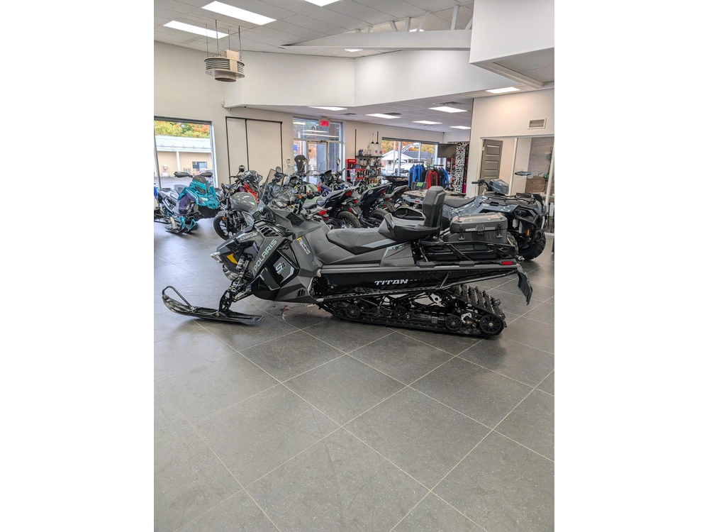 2025 Polaris Prostar S4 Titan Adventure 155 | 🌨️ Idéal Neige Profonde & Traction 🌨️ alt