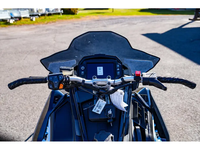 2026 Polaris 850 INDY VR1 137