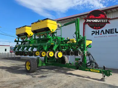 John Deere 1745 2023