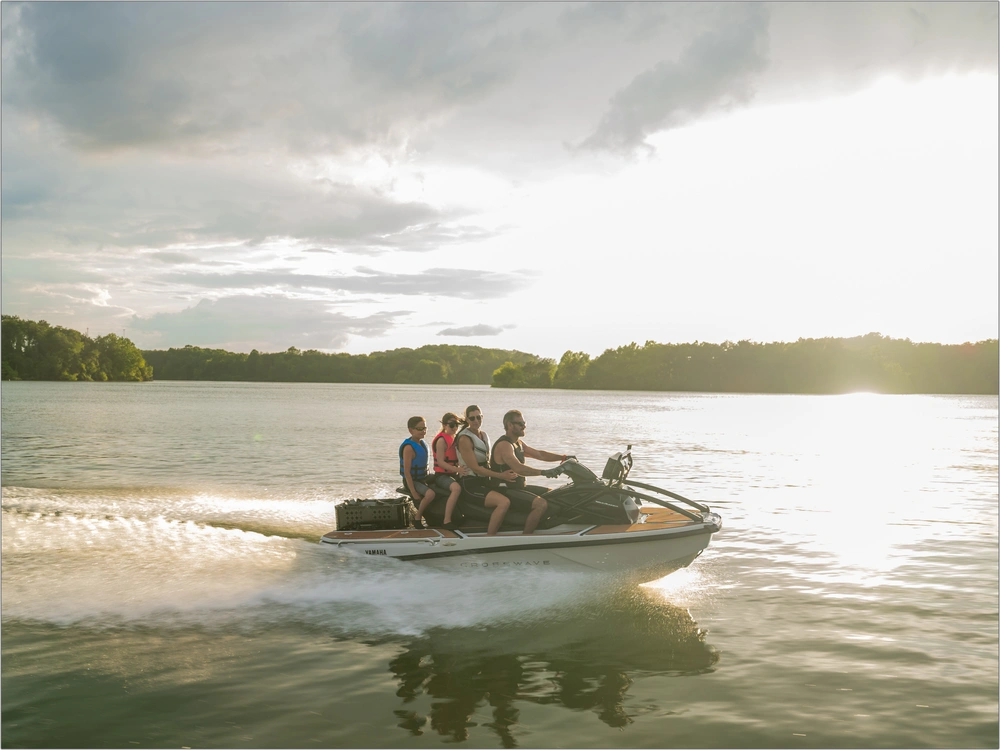 2026 Yamaha Crosswave alt