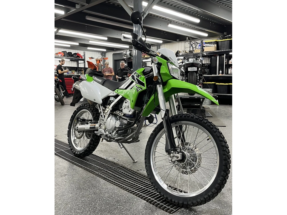 Kawasaki Klx300 2023 alt