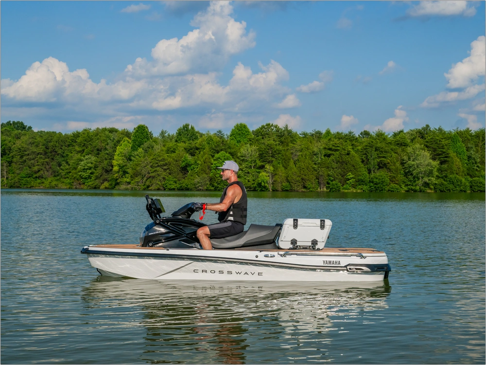 2026 Yamaha Crosswave alt