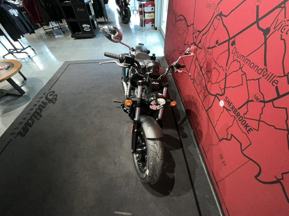 2025 Indian Motorcycle Scout Sixty Bobber alt