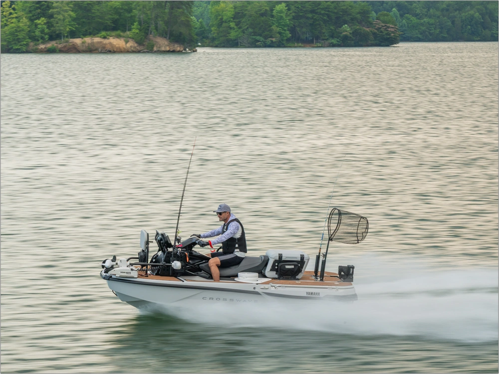 2026 Yamaha Crosswave alt
