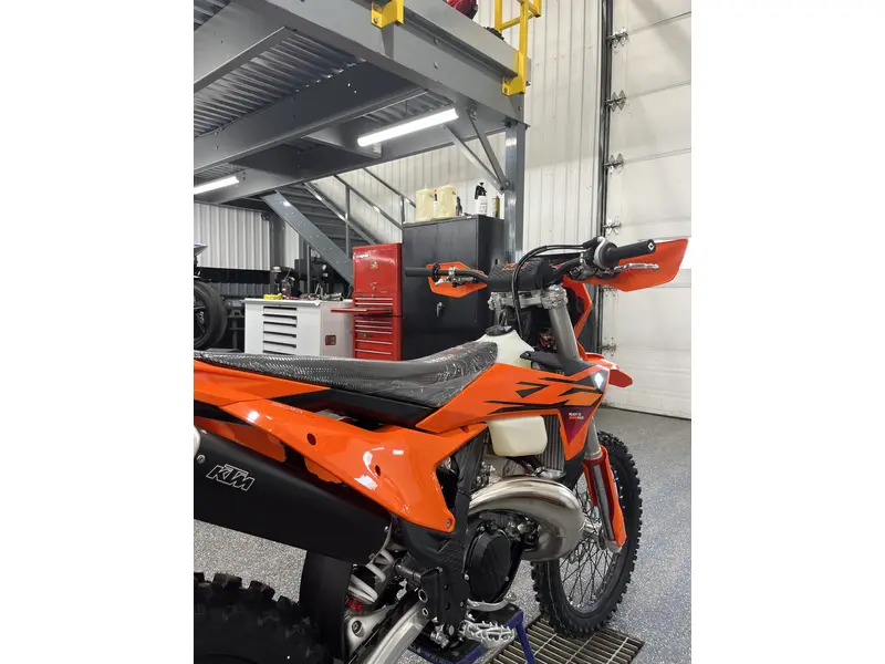 2026 KTM 300 XC-W thumbnail 10