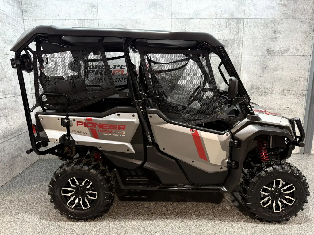 Honda Pioneer 1000-5 Trail Special 2025 - | 155km, TOUT Équipé