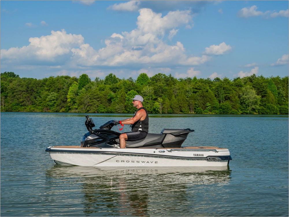 2026 Yamaha Crosswave alt