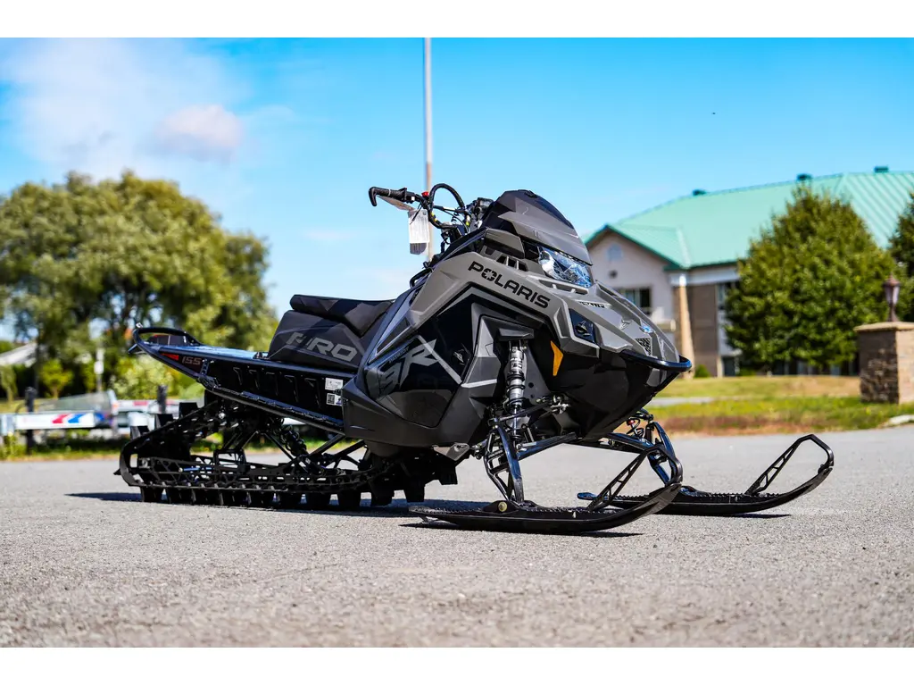 Polaris 9R PRO RMK 155  2025