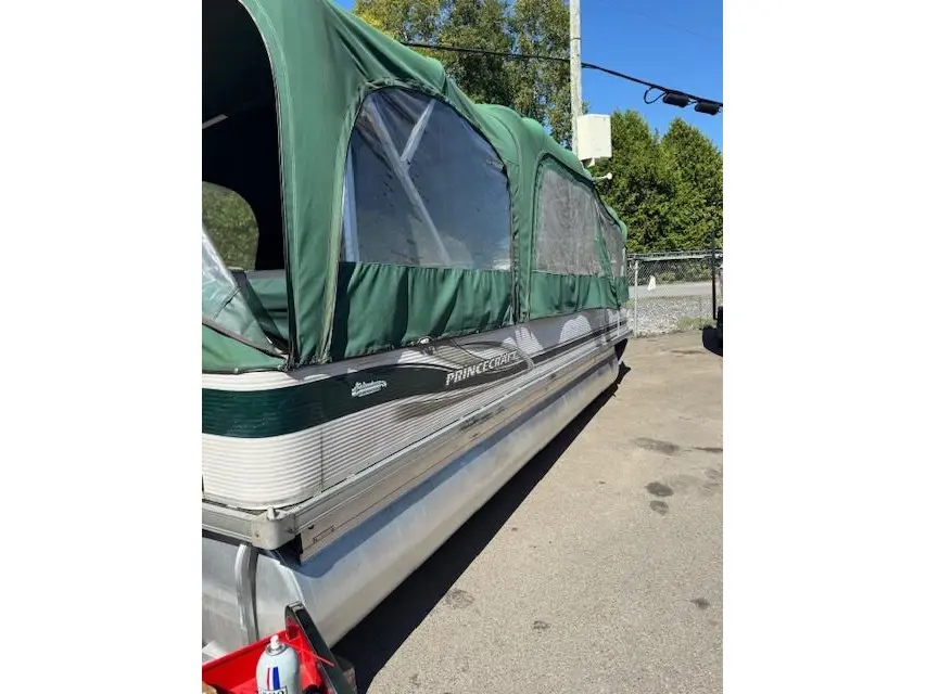 2005 Princecraft sport fisher 22