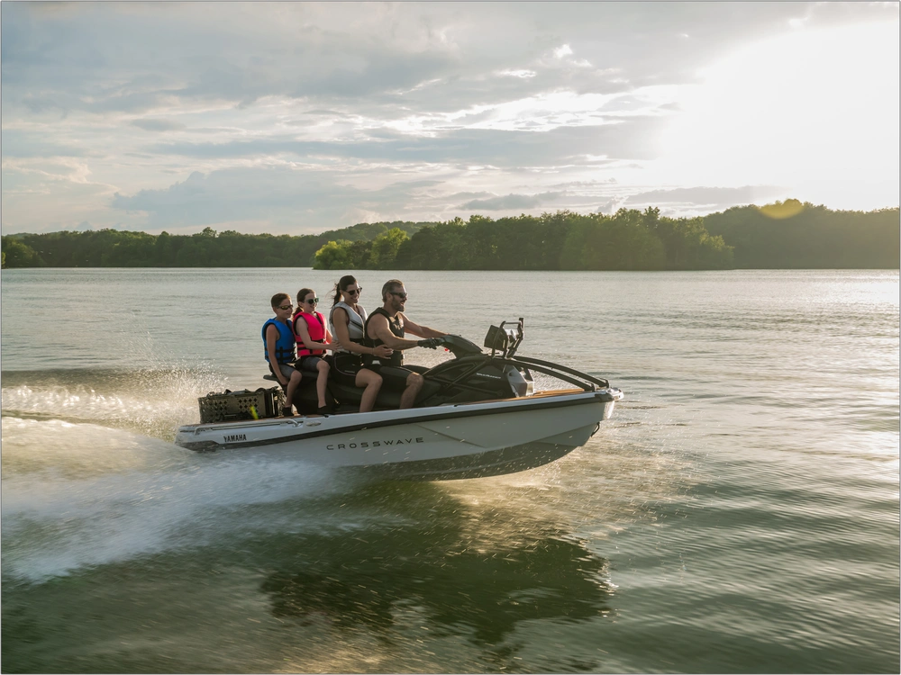 2026 Yamaha Crosswave alt