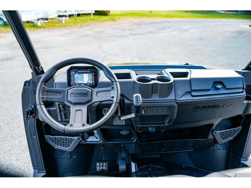 2025 Polaris Ranger Crew 1000 Premium thumbnail 9