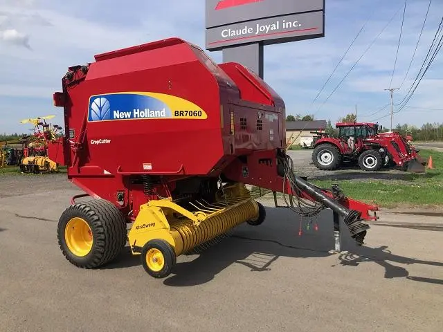 2008 New Holland BR7060