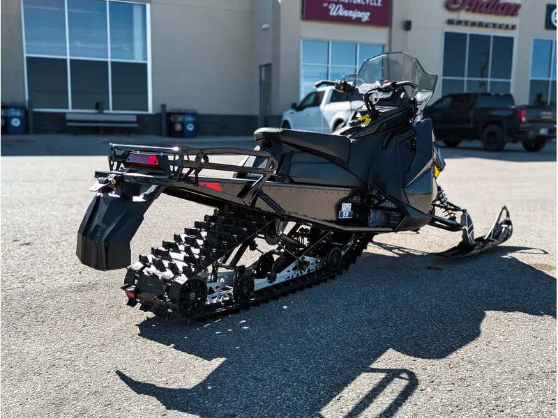 2026 Polaris 650 Voyageur SP 146 // Gloss Black/Blue Dusk