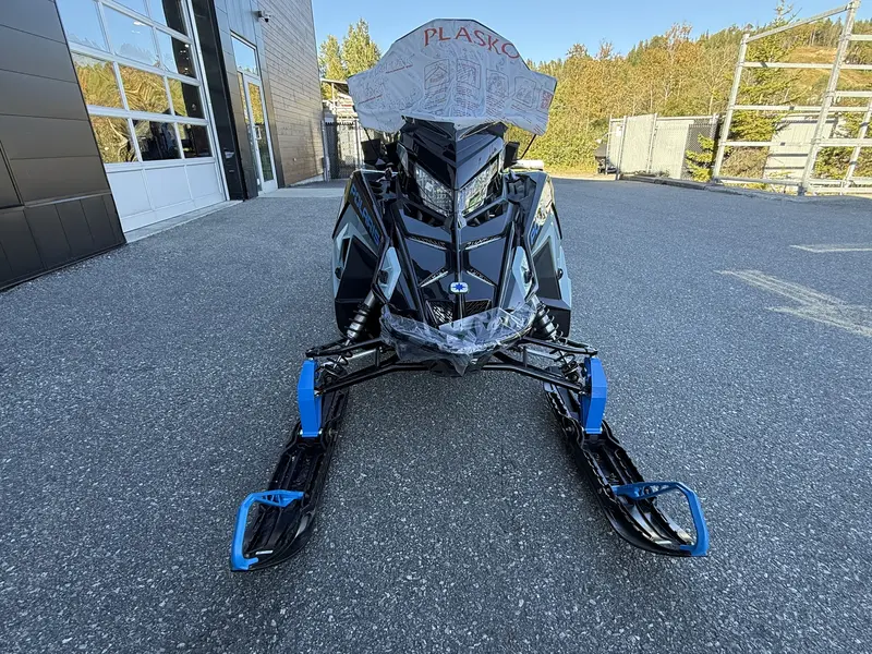 2026 Polaris 850 TITAN ADV ULTMT 1.8