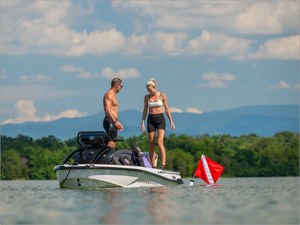 2026 Yamaha Crosswave alt