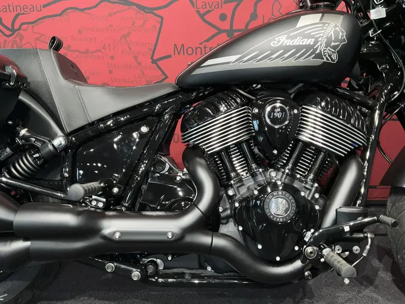 2025 Indian Motorcycle Sport Chief RT thumbnail 5