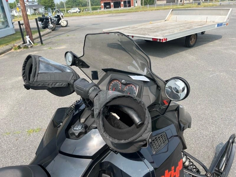 Ski-doo Renegade Adrenaline 1200 4-tec 2015 alt