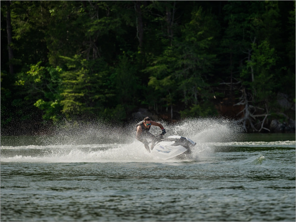 2026 Yamaha Superjet alt