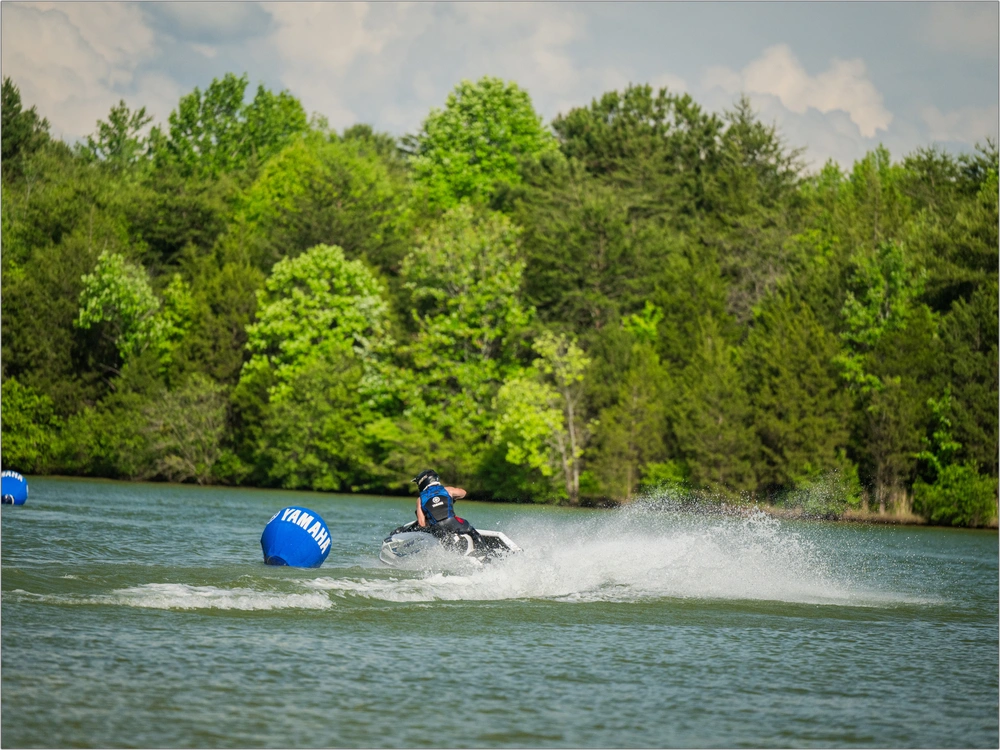 2026 Yamaha Superjet alt