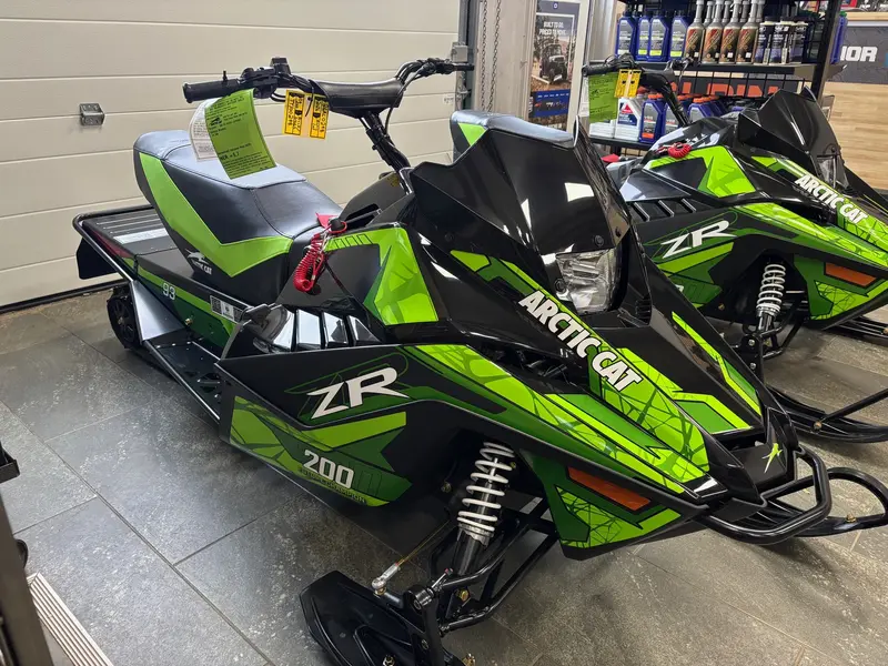 2026 Arctic Cat ZR 200 ES