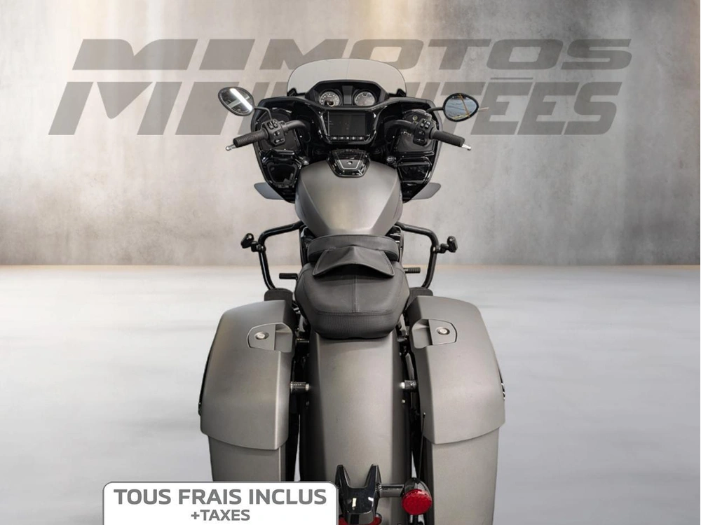 2023 Indian Motorcycles Challenger Dark Horse alt