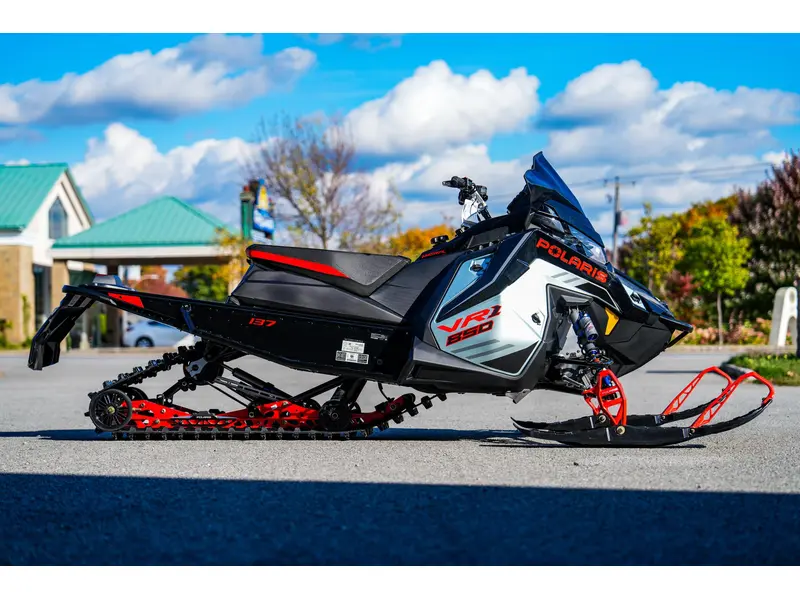 2026 Polaris 850 INDY VR1 137