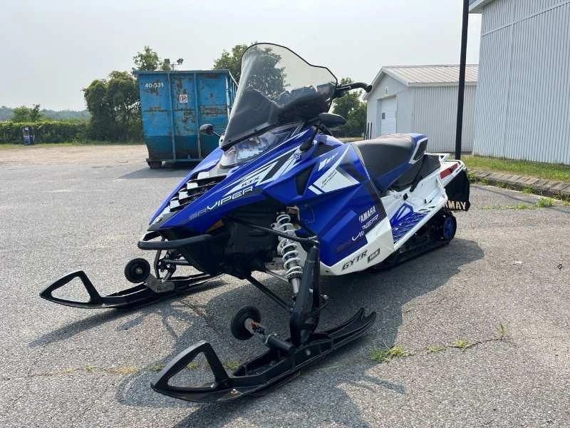 Yamaha Sr Viper X-tx Le 2015 alt