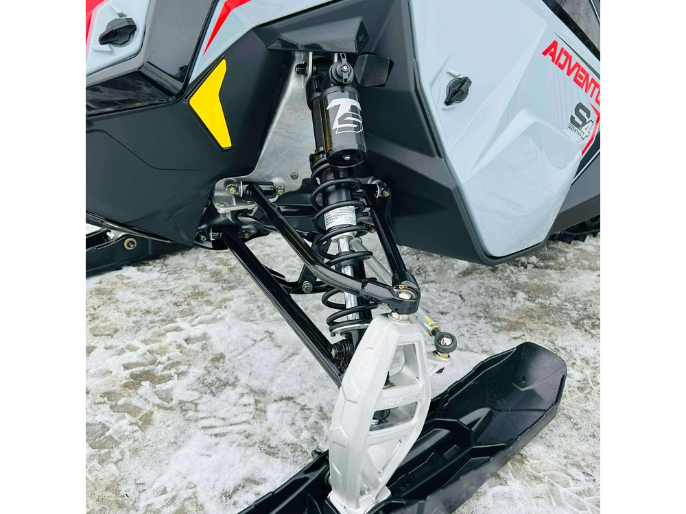 Polaris Prostar S4 Indy Adventure 137 S25tde9fs 2025 alt