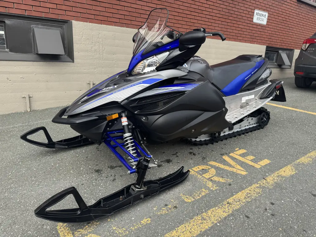 2016 Yamaha Apex eps