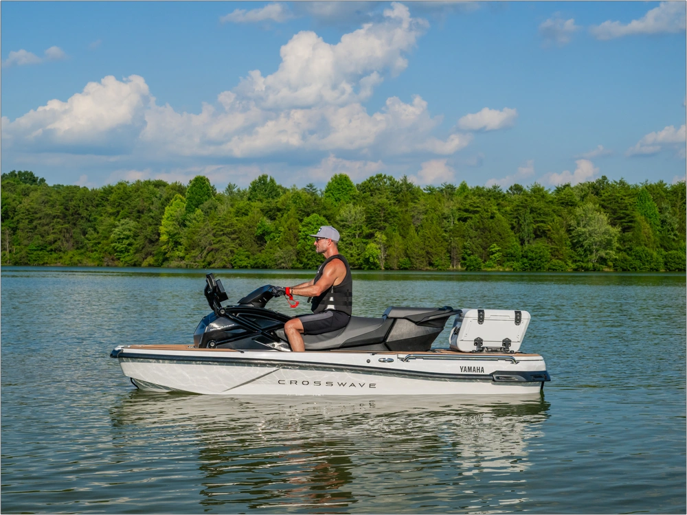 2026 Yamaha Crosswave alt