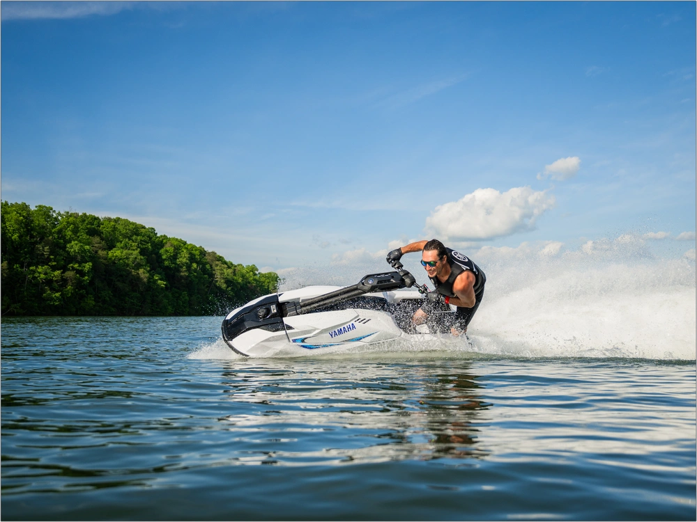 2026 Yamaha Superjet alt