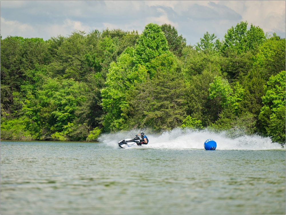 2026 Yamaha Superjet alt