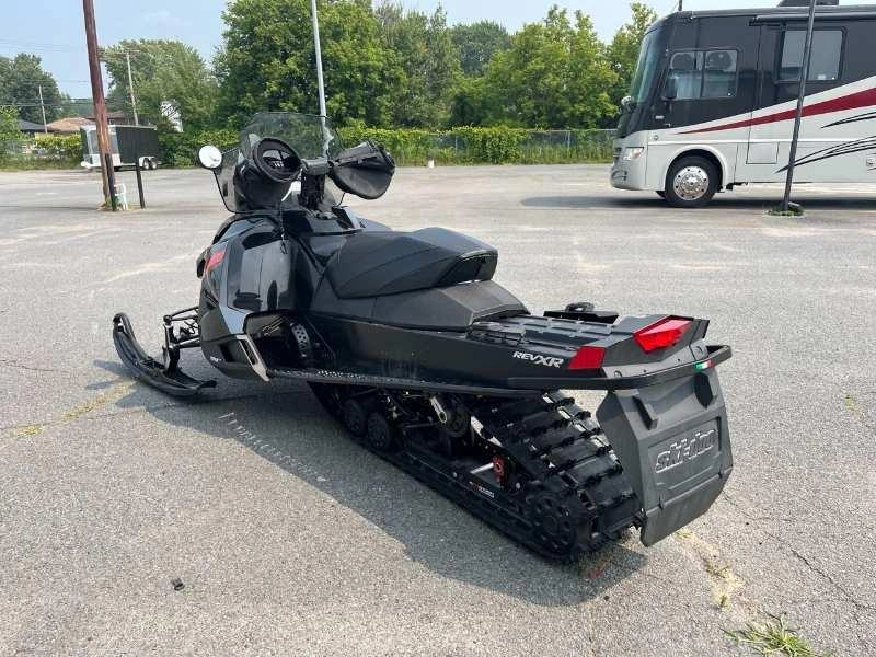 Ski-doo Renegade Adrenaline 1200 4-tec 2015 alt