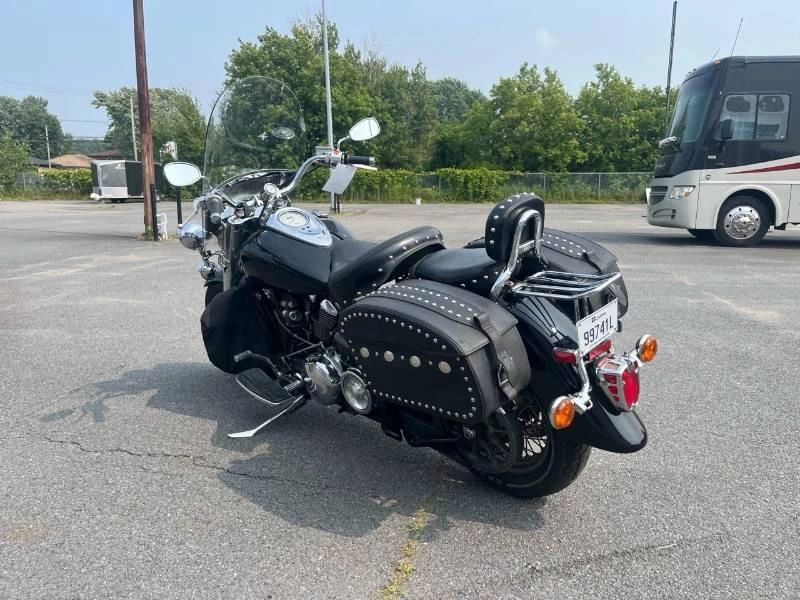 Suzuki Boulevard C50se 2004 alt