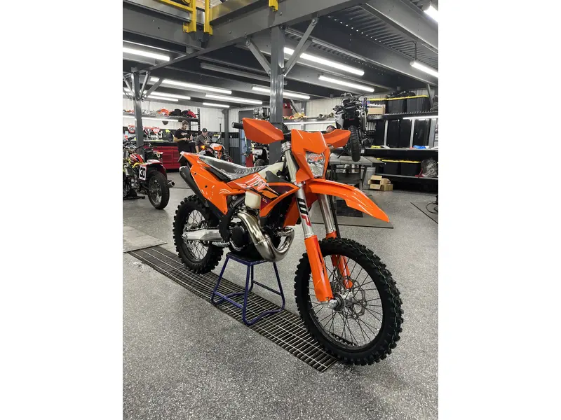 2026 KTM 300 XC-W thumbnail 9