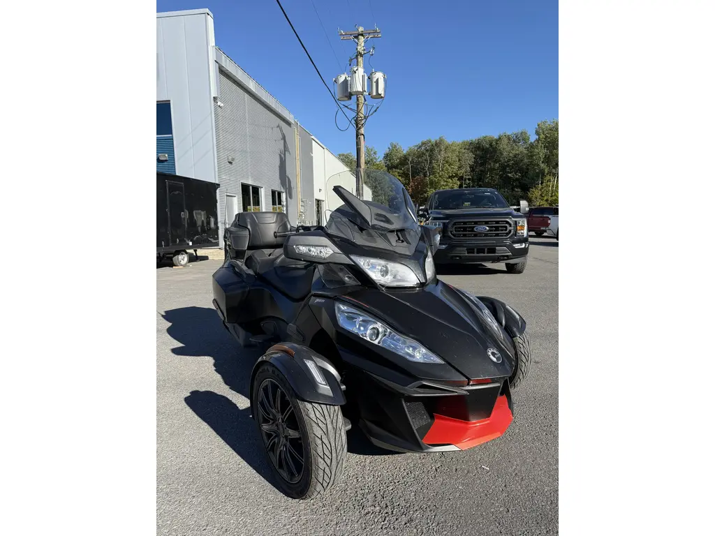 Can-Am SPYDER RT-S SPECIAL SERIES 2016