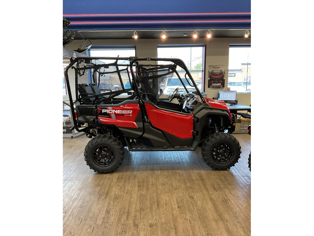 2025 Honda Pioneer 1000-5 Deluxe alt