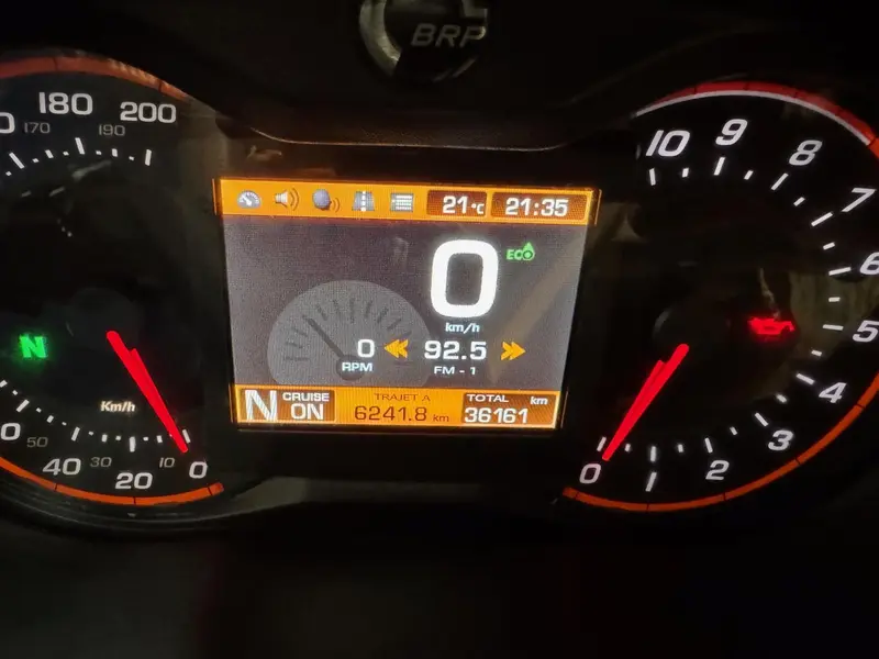 2015 Can-Am RT LIMITED SE6