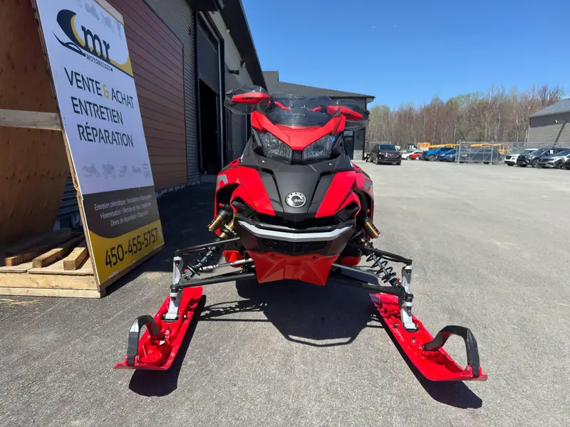 2022 Lynx RAVE RE 850