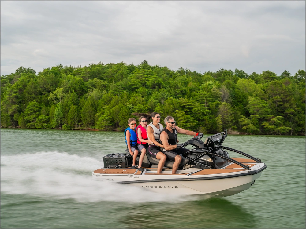 2026 Yamaha Crosswave alt