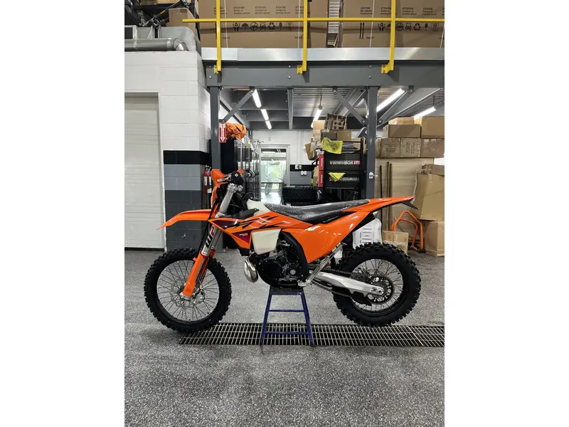 2026 KTM 300 XC-W thumbnail 6