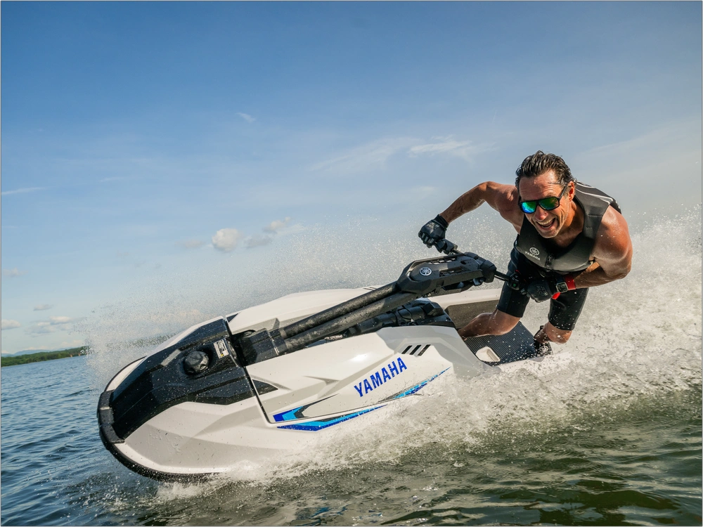 2026 Yamaha Superjet alt