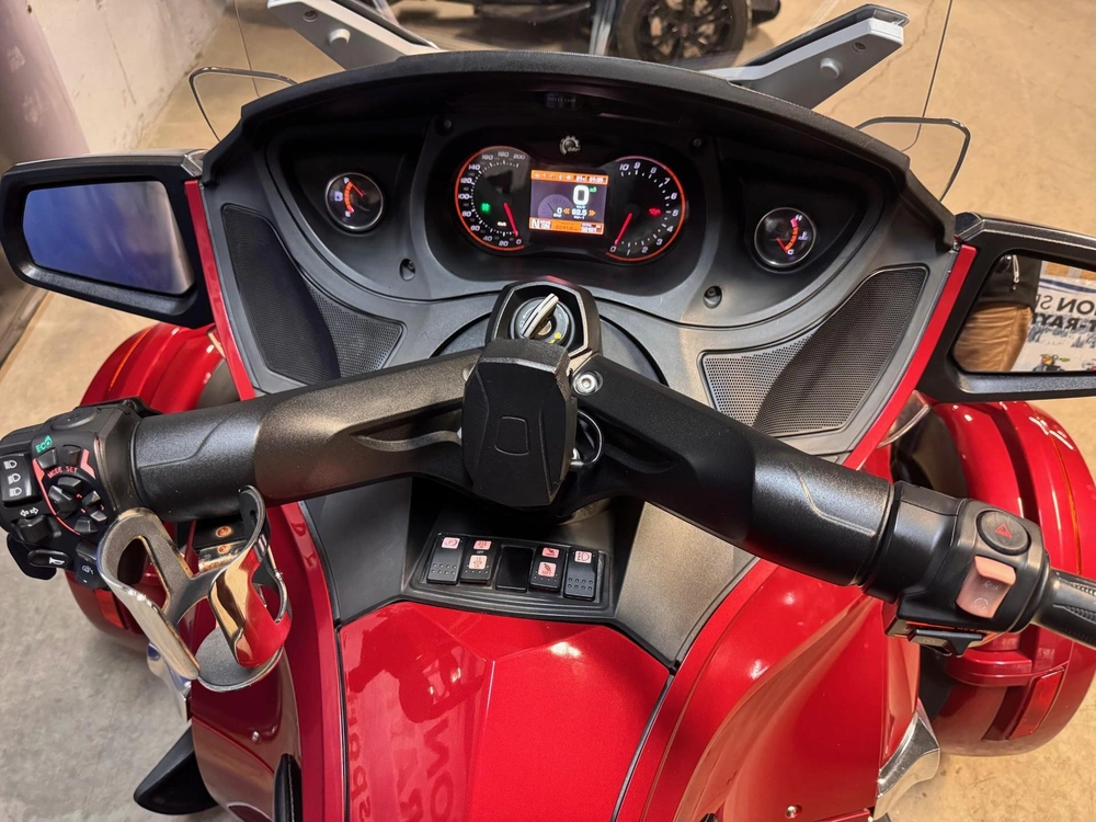 Can-am Rt Limited Se6 2015 alt